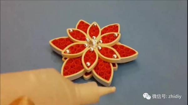 Tutorial on quilling paper Chinese style pendant decoration