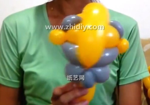 Bumblebee Handmade Magic Balloon Styling Tutorial