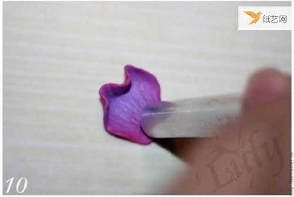 Illustrated tutorial on how to make a personalized soft clay flower ring by hand