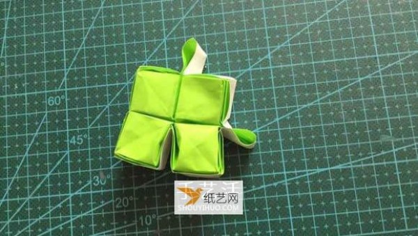 Illustrated tutorial on how to fold puzzle pieces using origami