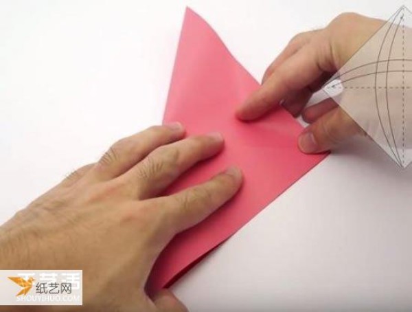 Illustration of how to fold a love letter on heart-shaped stationery with a loving heart