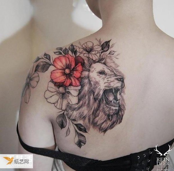 Baroque Flowers: Aesthetic Tattoos that Combine Clothing and Photography