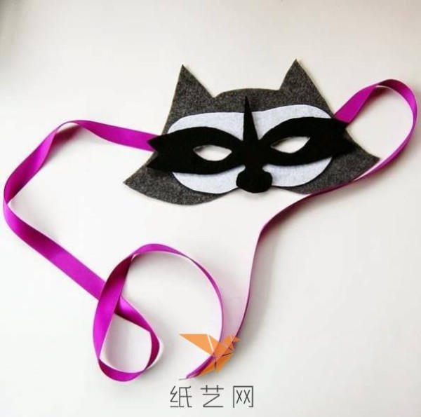 Cute little raccoon mask making tutorial