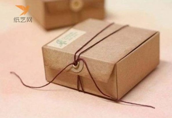 Paper art tutorial teaches you how to make an exquisite gift box out of cardboard Paper art making tutorial