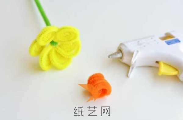 Tutorial on how to make small handmade flowers and small potted plants for Teachers' Day gifts for children