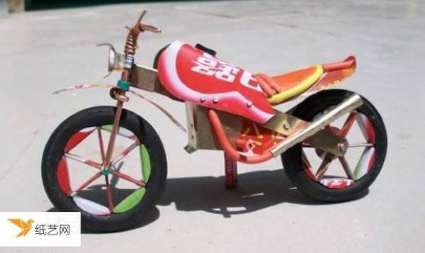 How to make a motorcycle model by reusing cans