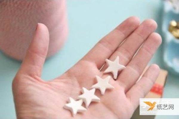 Use ultra-light clay to make personalized romantic five-pointed star hanging ornaments or bag decorations