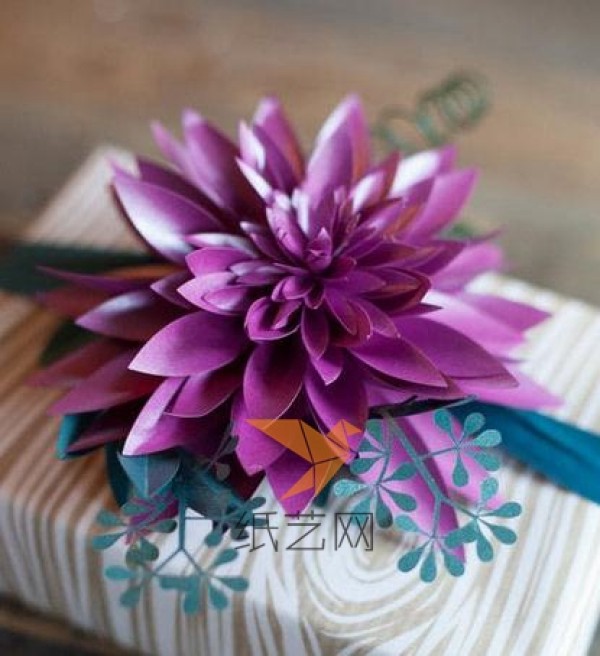 Tutorial on making beautiful flowers for Teacher’s Day gift wrapping