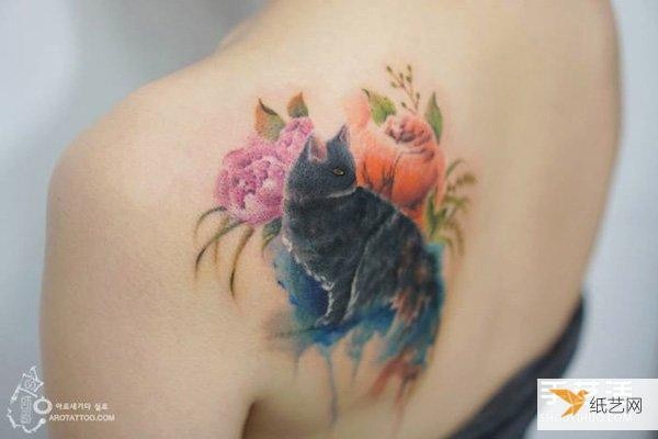 Beautiful and romantic watercolor flower style tattoo design originating from Korea