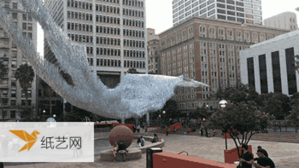 Is it suspected that the Milky Way has fallen into the sky? Full display of Liquid Shard installation art works