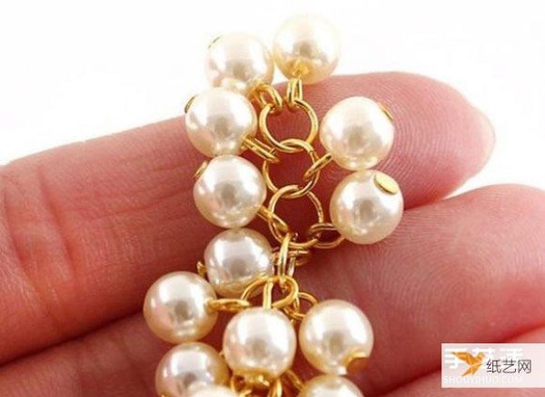 Use beads to make personalized pearl fruit decorative hair rope handmade illustrated tutorial