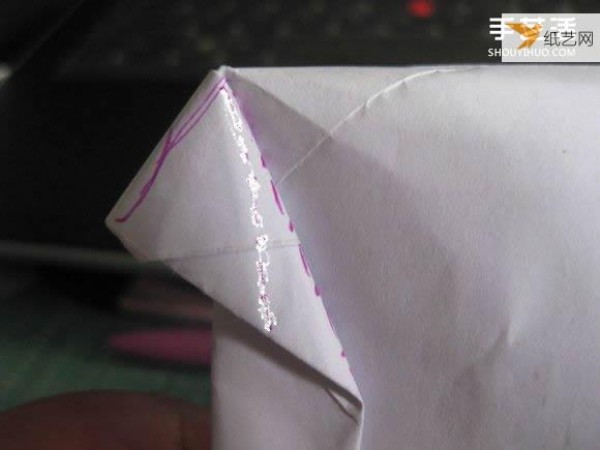 How to fold paper carp using dollars