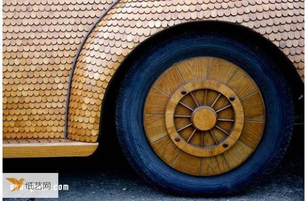 70-year-old man uses tens of thousands of oak chips to build his dream Beetle