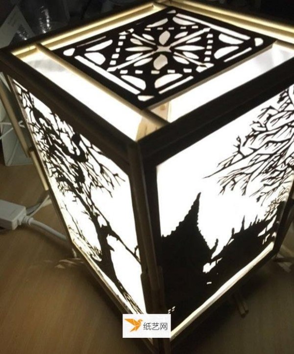 Illustrated tutorial on using waste to hand-make artistic lampshades and lighting decorations