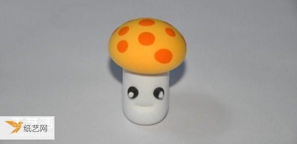 Detailed illustrated tutorial for handcrafting mushrooms using ultra-light clay