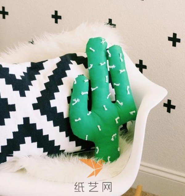 Cute and simple cactus pillow making tutorial