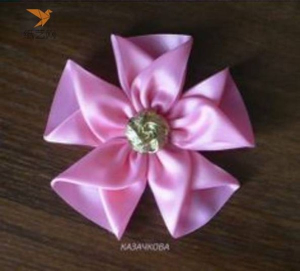 Fabric Tutorial: Delicate and Beautiful Fabric Five-petal Flower Decorative Hair Tie Making Tutorial