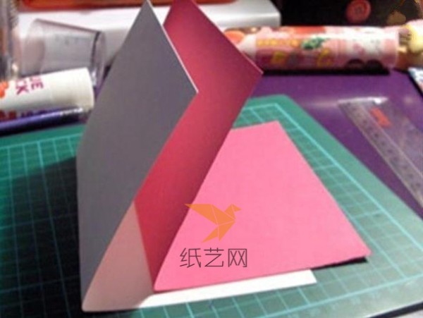 Tutorial on making heart-shaped love three-dimensional greeting cards