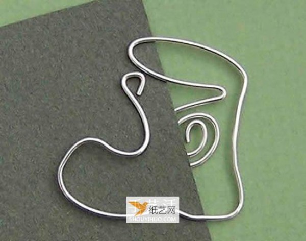 Handmade bookmarks using wire