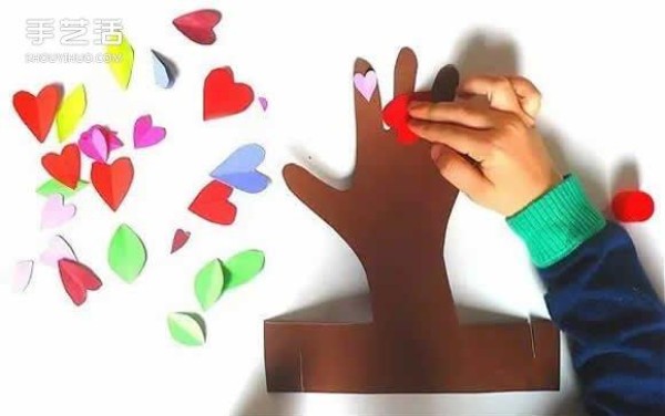 Mother’s Day gift for kindergarten—How to make a five-finger heart tree