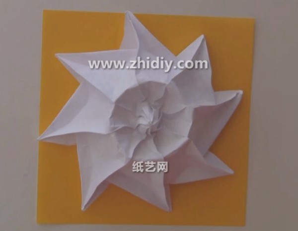 Origami video tutorial for handmade origami sun