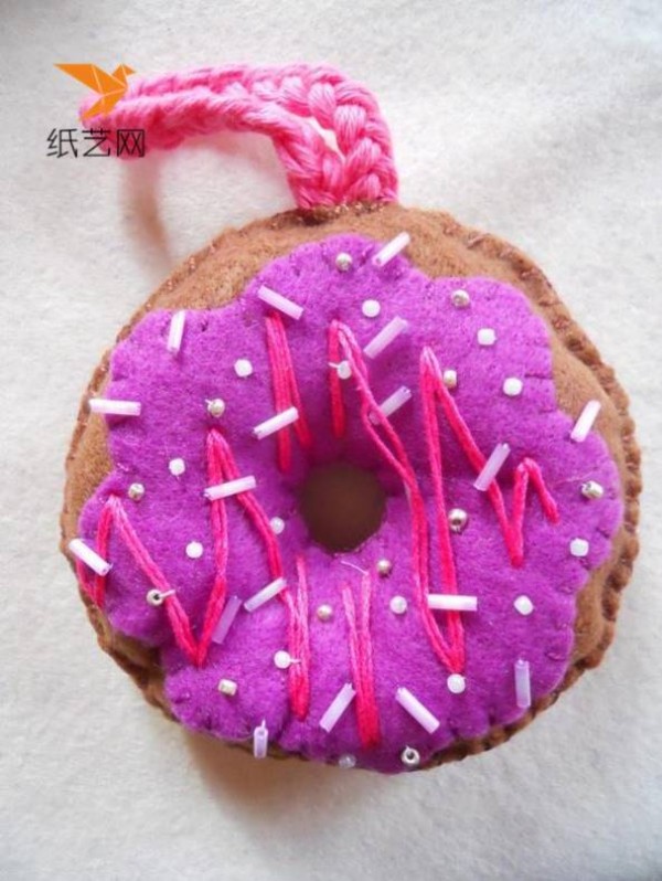 Cute non-woven donuts for Christmas tree decorations