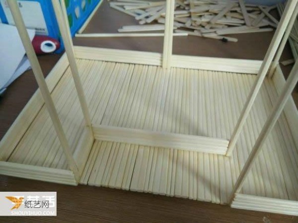 A complete step-by-step guide to hand-making a realistic villa model using disposable chopsticks