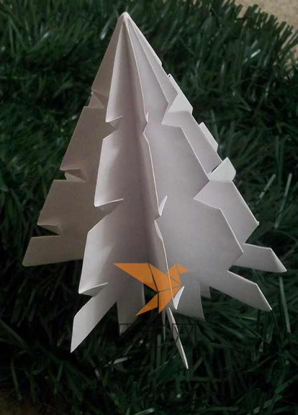 Beautiful handmade origami Christmas tree making tutorial