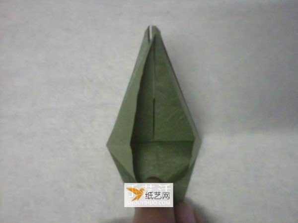 Illustration of steps to fold a 25-petal rose using hand-kneaded paper