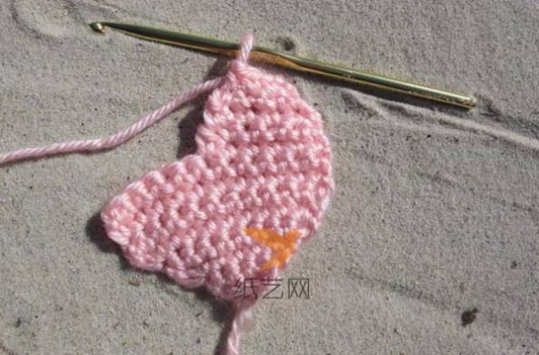 Cute crochet heart embellishment tutorial