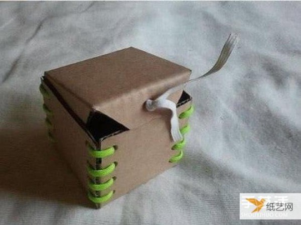 Illustrated steps on how to make a childrens piggy bank by hand using cardboard