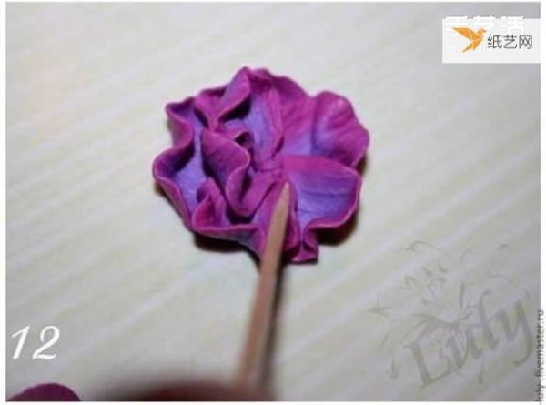 Illustrated tutorial on how to make a personalized soft clay flower ring by hand