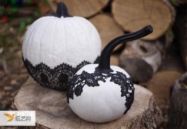 Super popular Halloween lace pumpkin making tutorial Easy Halloween pumpkin decoration