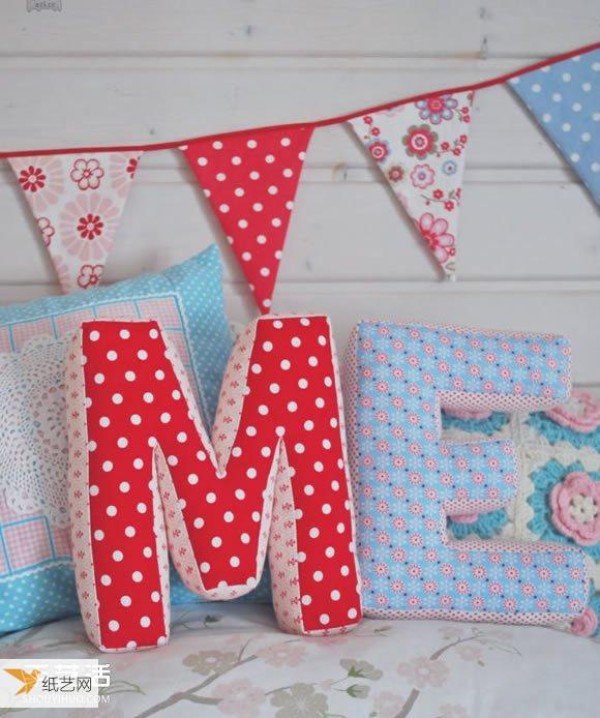 Tutorial on handmade personalized creative letter pillows