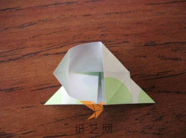 Tutorial on how to make a cute origami turtle