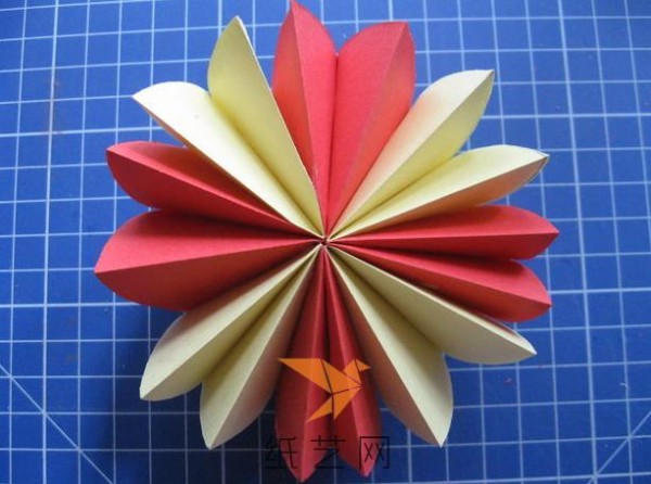 Simple childrens handmade paper flower making tutorial for Teachers Day