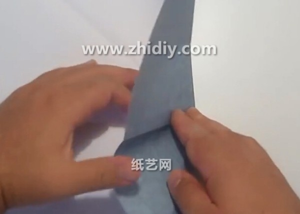 How to make a pen holder? Video tutorial on how to fold handmade origami pen holders