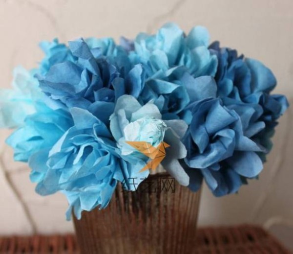 Illustrated tutorial for making handmade paper flowers from dyed cotton paper for Teachers' Day