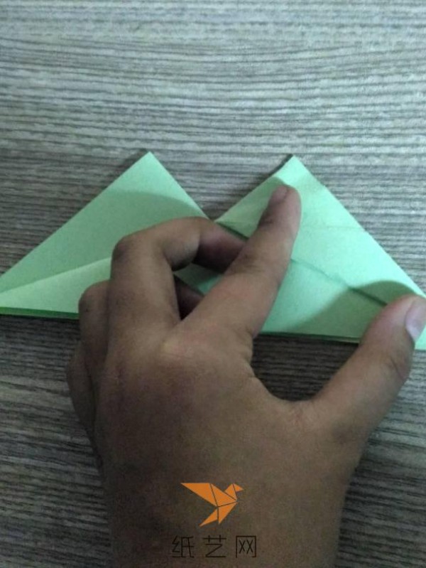 Simple 3D four-leaf clover origami tutorial