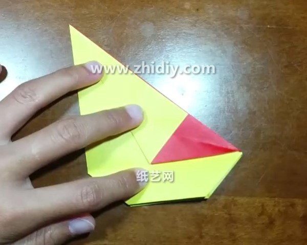 Simple origami video tutorial for handmade origami hen