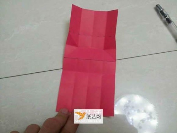 How to use origami to make a fun love box