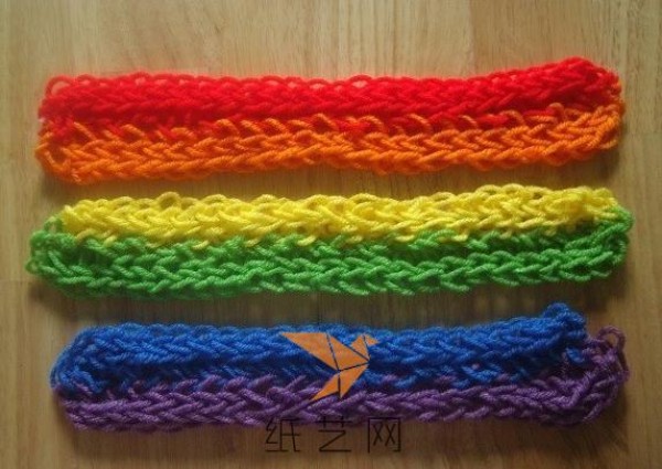 Finger Knit Rainbow Scarf Tutorial