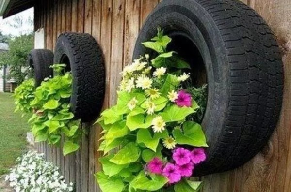 Turning waste into treasure! Replaced tires can also be repurposed! Tires turn into furniture decoration!