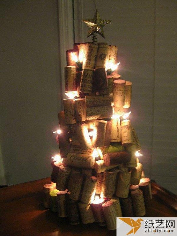 Turn waste into treasure with Christmas tree decorations made from cork