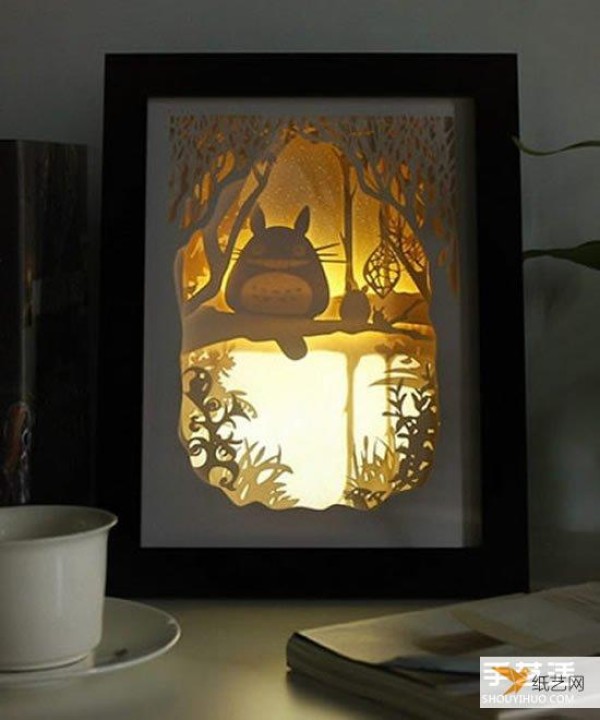 Particularly exquisite pictures of paper-carved night lights seem to hide a magical fairy tale kingdom