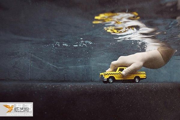 Very interesting underwater photography of children with unexpected photography effects