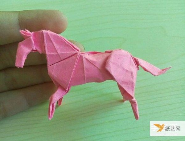 Super detailed 3D horse origami illustrations by Hideo Komatsu