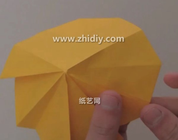 Origami video tutorial for handmade origami sun