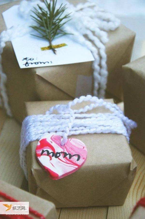 26 personalized pictures of gift wrapping labels to make gifts more unique