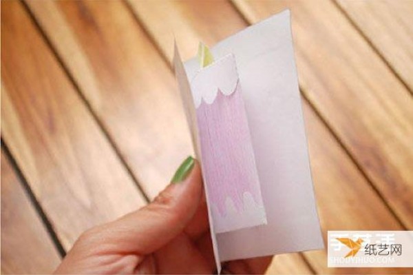 Detailed step-by-step tutorial on making three-dimensional birthday cards